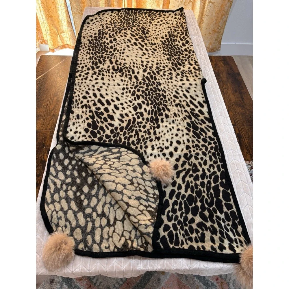 Mitchie's Leopard Print Fox Fur Pom Pom Cape Poncho Mob Wife Tuscan Mom OS